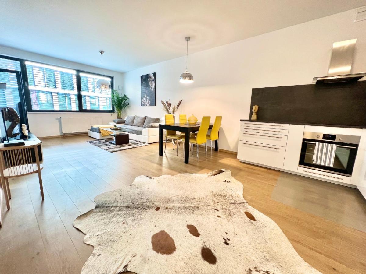 Riverside Luxury Apartament *